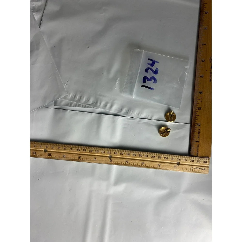 N/A material brass